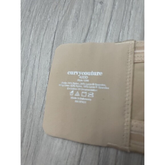 Curvy Couture Nude Smooth Multi-Way Strapless Bra, Size 42DD Champange New - Picture 6 of 8